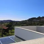 Otel Leonchic - Com Piscina De Agua Salgada