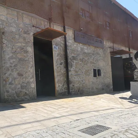 Leonchic - Com Piscina De Agua Salgada