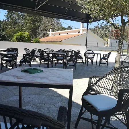 Leonchic - Com Piscina De Agua Salgada Hotel