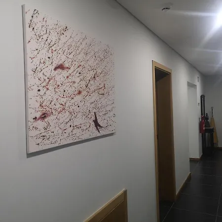 Leonchic - Com Piscina De Agua Salgada Hotel *