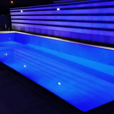 Leonchic - Com Piscina De Agua Salgada Hotel Barcelos