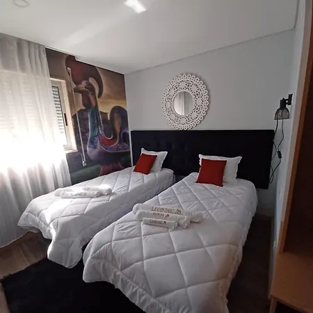 Leonchic - Com Piscina De Agua Salgada