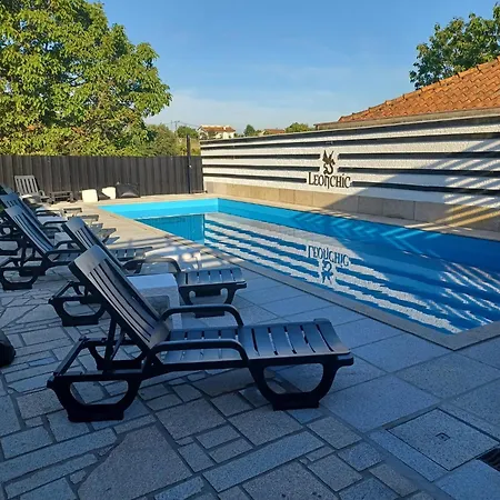 Leonchic - Com Piscina De Agua Salgada فندق