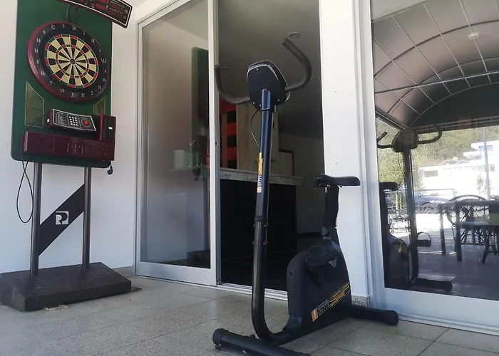 Leonchic - Com Piscina De Agua Salgada Hotel