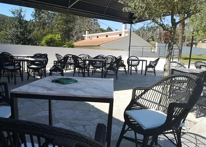 Leonchic - Com Piscina De Agua Salgada Hotel