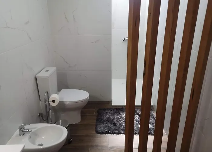 Leonchic - Com Piscina De Agua Salgada מלון ברסלוס