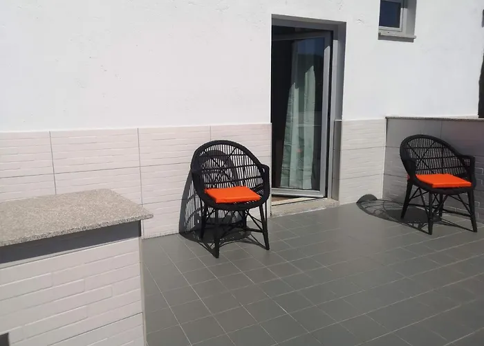 Leonchic - Com Piscina De Agua Salgada