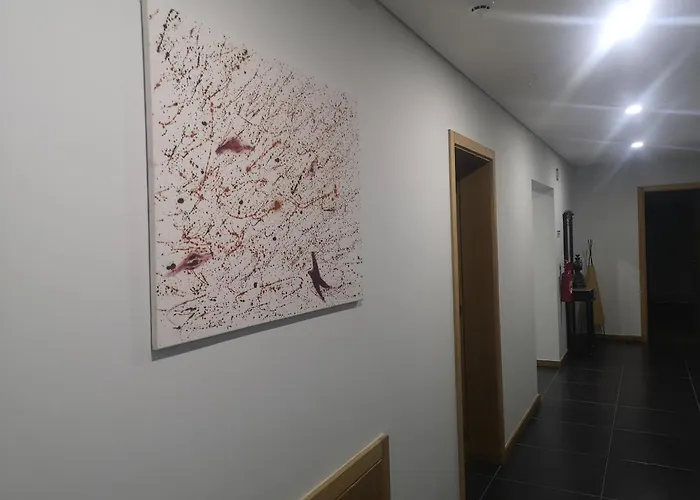 Leonchic - Com Piscina De Agua Salgada Hotel *