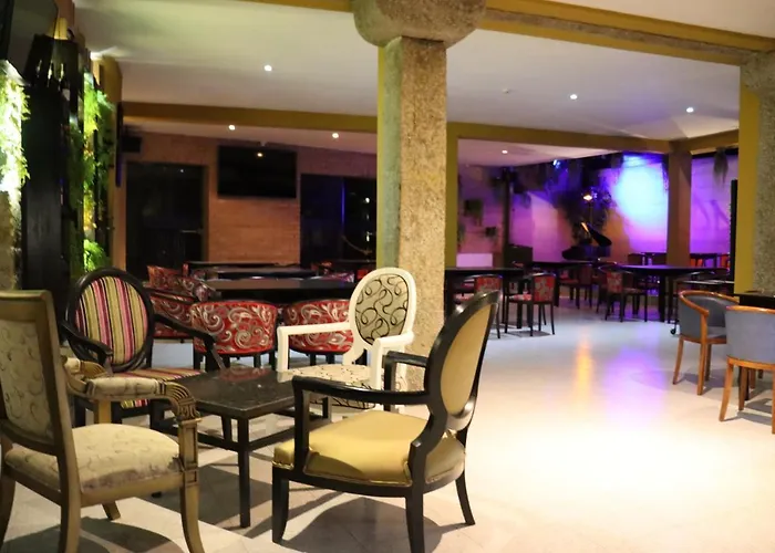 Leonchic - Com Piscina De Agua Salgada ברסלוס