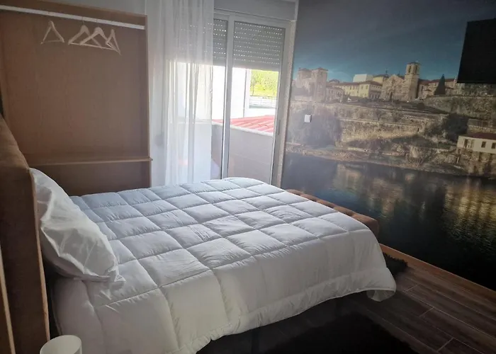 Leonchic - Com Piscina De Agua Salgada