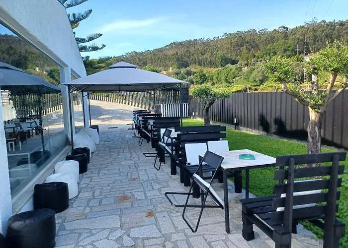 Leonchic - Com Piscina De Agua Salgada