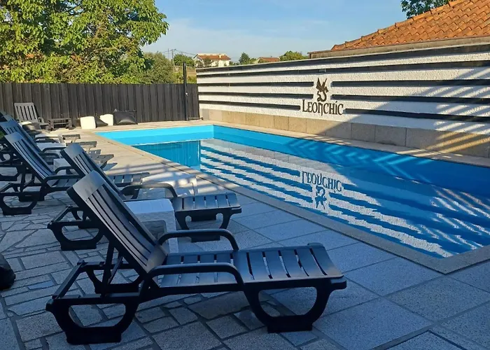 Leonchic - Com Piscina De Agua Salgada מלון